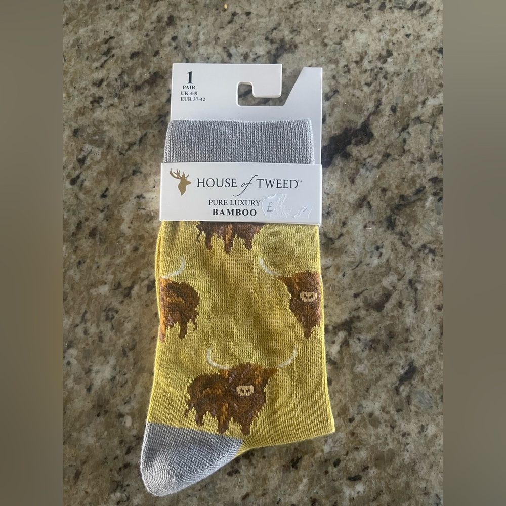 House of Tweed Bamboo Socks Size 7-12